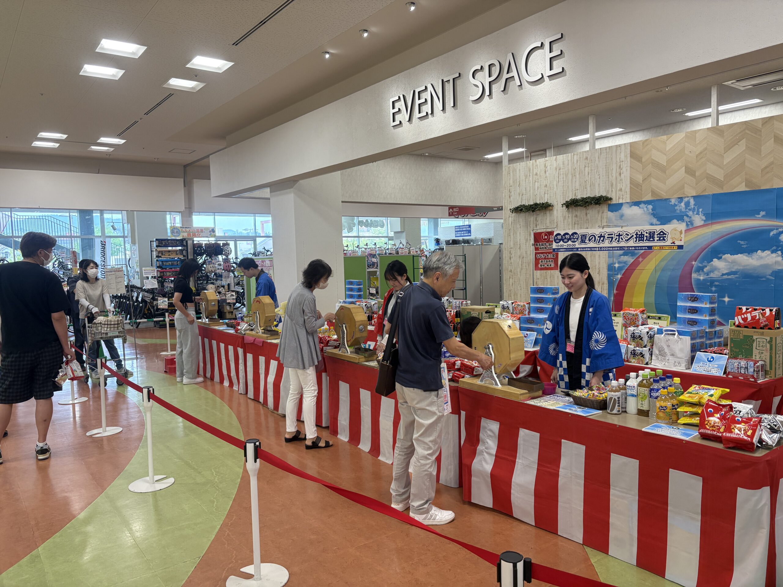 ガーデンモール木津川での活動の様子