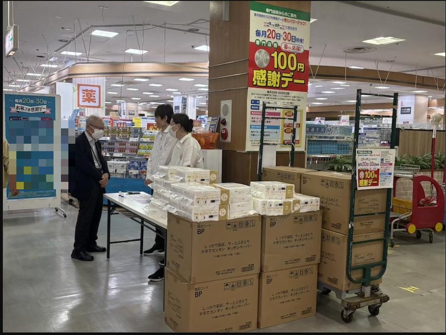 イオンフードスタイル摂津富田店での活動の様子