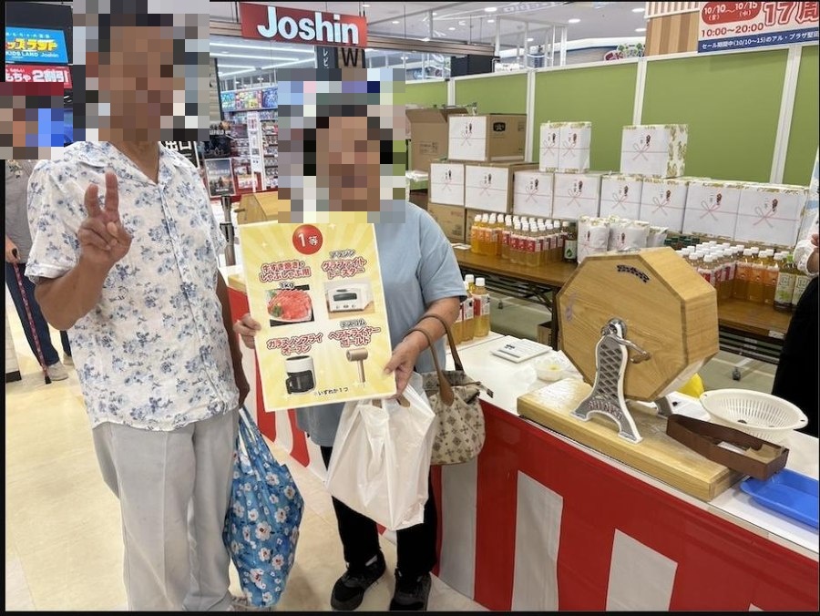 平和堂、アル・プラザ、フレンドマートでの活動の様子