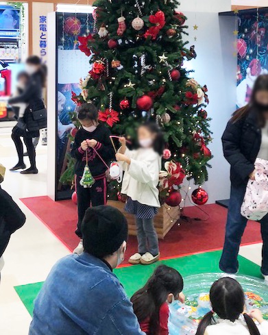 クリスマスヨーヨープレゼントの実施風景 その2